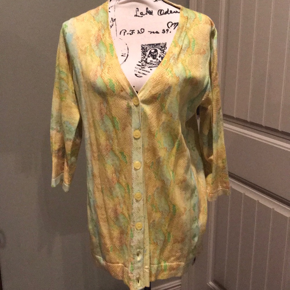 Gorgeous 3/4 sleeve cardigan